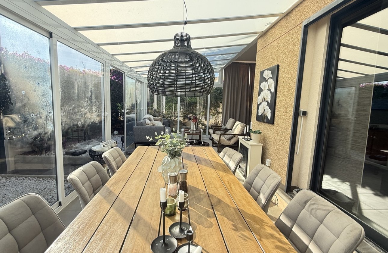 Revente - Villa -
La Zenia - Costa Blanca