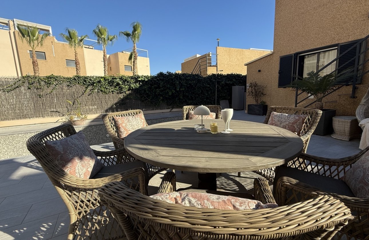 Revente - Villa -
La Zenia - Costa Blanca