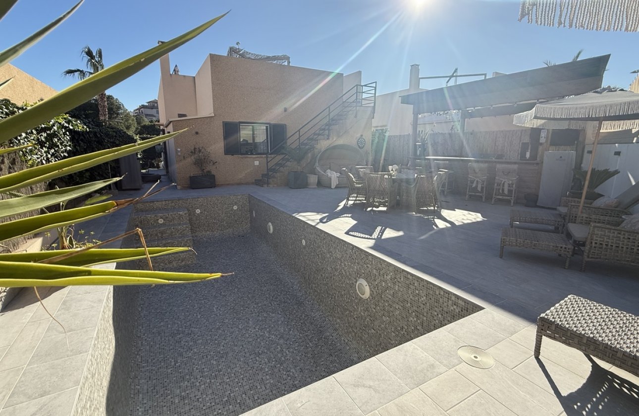 Revente - Villa -
La Zenia - Costa Blanca