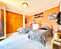 Revente - Villa -
La Zenia - Costa Blanca