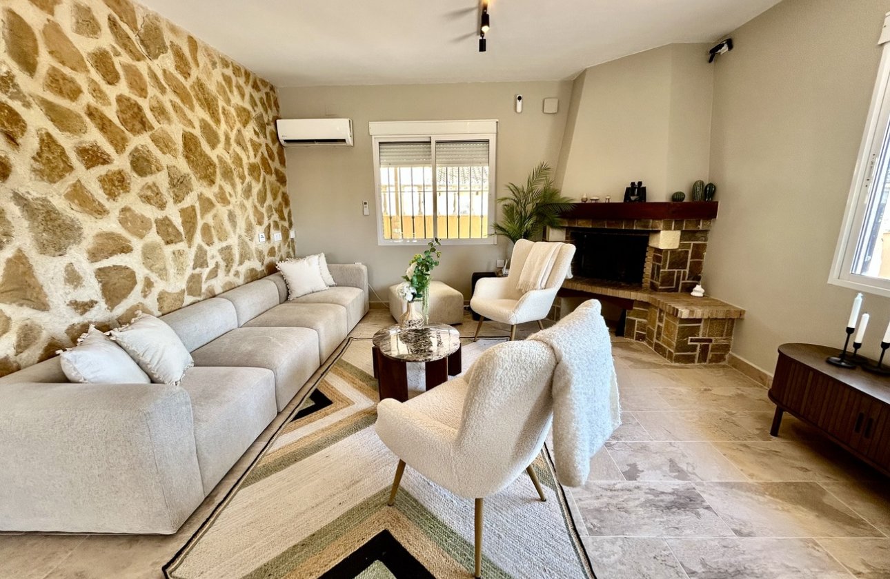 Revente - Villa -
La Zenia - Costa Blanca
