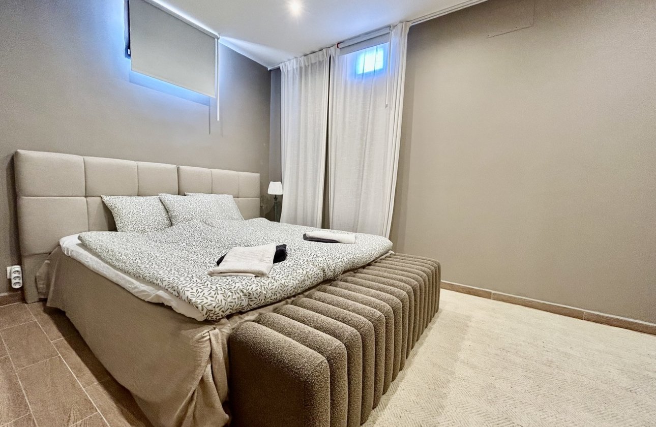 Revente - Villa -
La Zenia - Costa Blanca