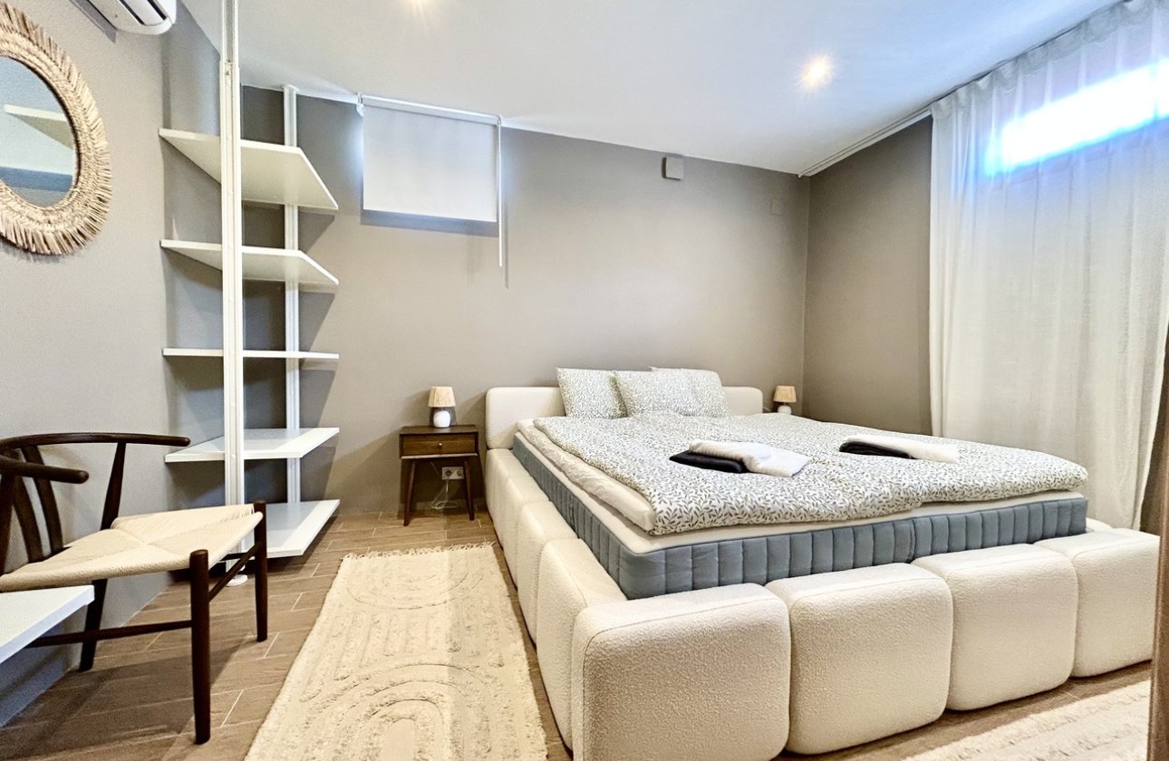 Revente - Villa -
La Zenia - Costa Blanca