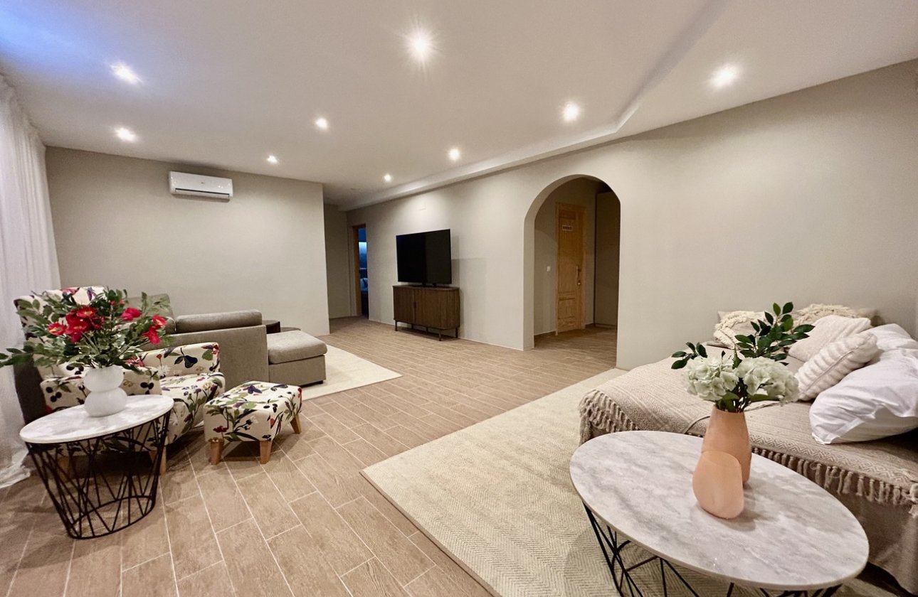 Revente - Villa -
La Zenia - Costa Blanca