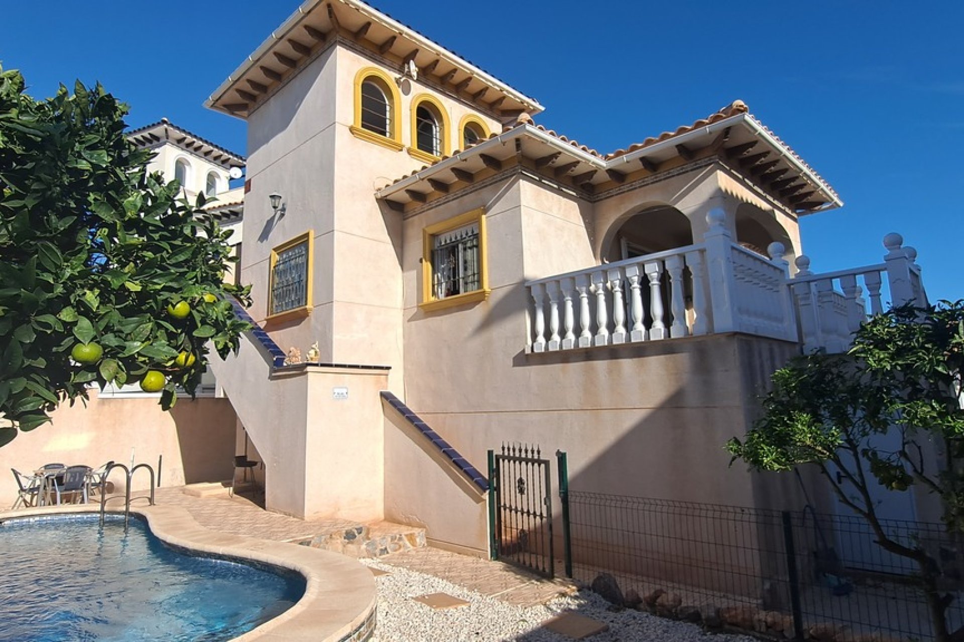 Revente - Villa -
La Zenia - Costa Blanca