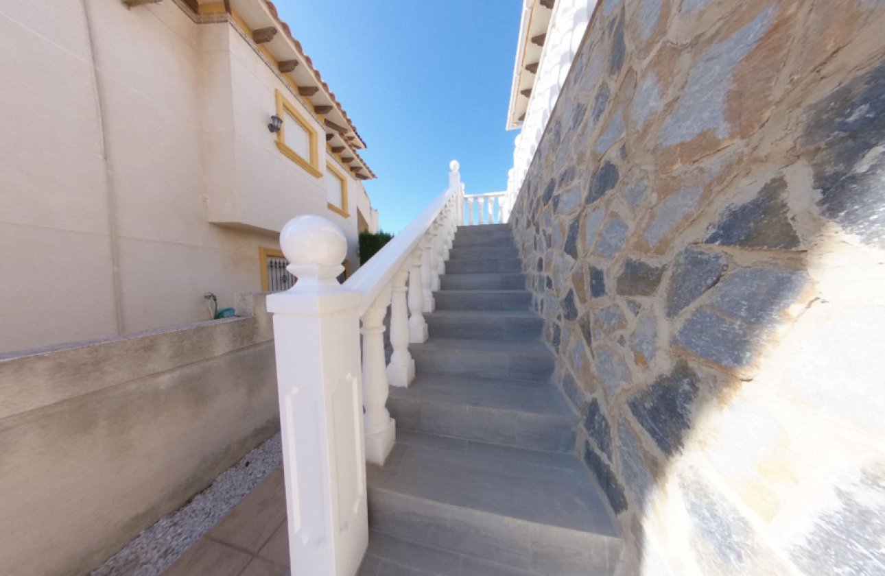 Revente - Villa -
La Zenia - Costa Blanca