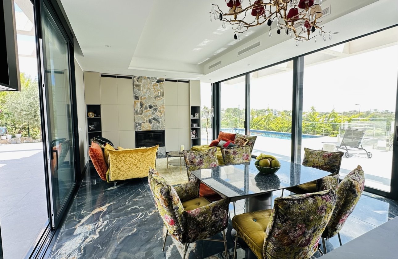 Revente - Villa -
Las Colinas Golf - Costa Blanca