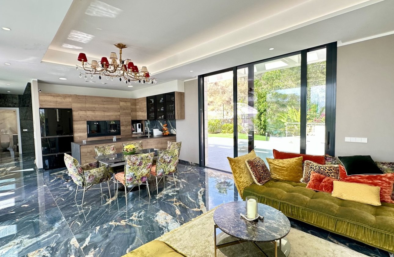 Revente - Villa -
Las Colinas Golf - Costa Blanca