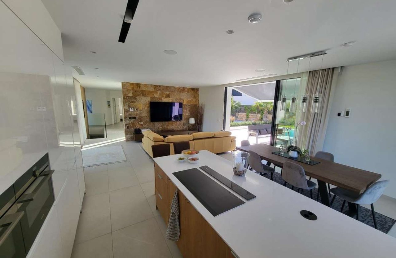 Revente - Villa -
Las Colinas Golf - Costa Blanca