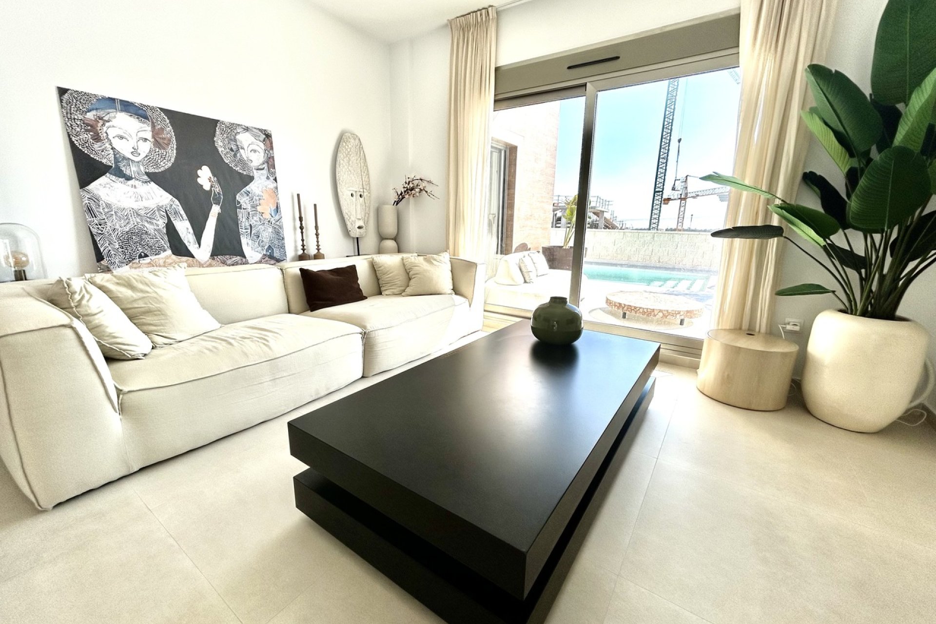 Revente - Villa -
Las Filipinas - Inland