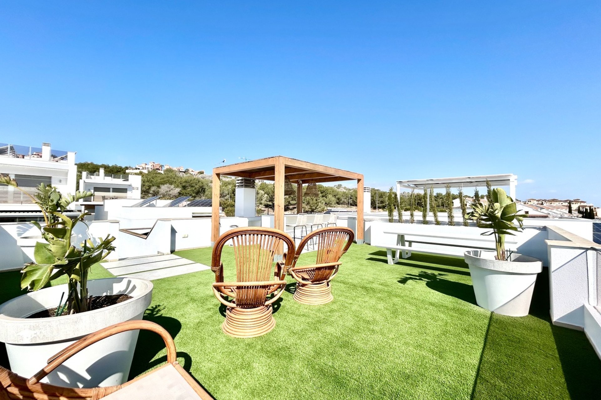 Revente - Villa -
Las Filipinas - Inland