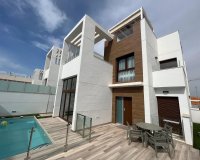 Revente - Villa -
Los Altos - Costa Blanca