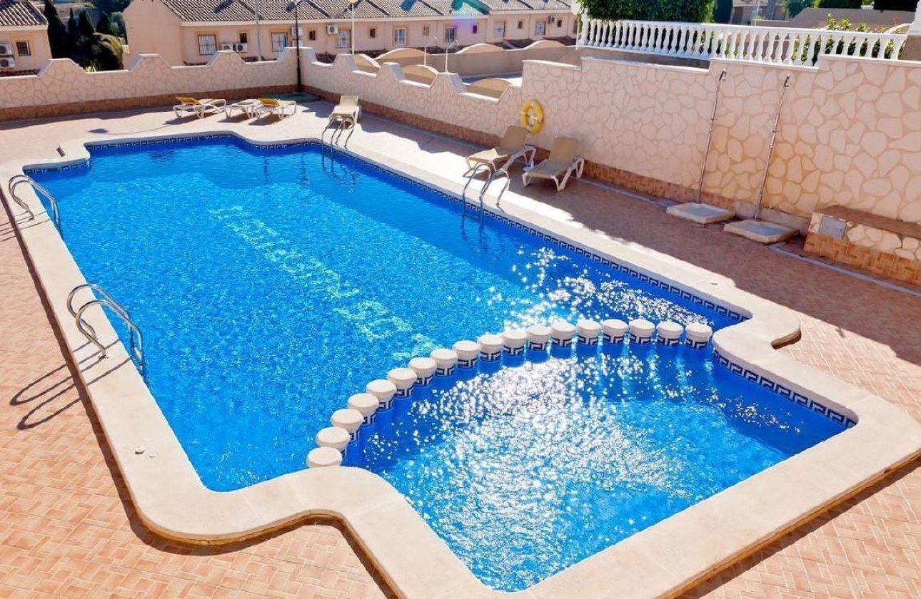 Revente - Villa -
Los Altos - Costa Blanca