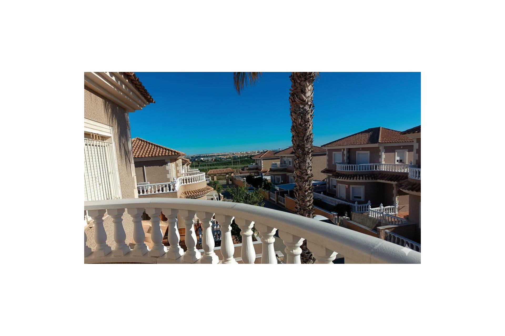 Revente - Villa -
Los Altos - Costa Blanca