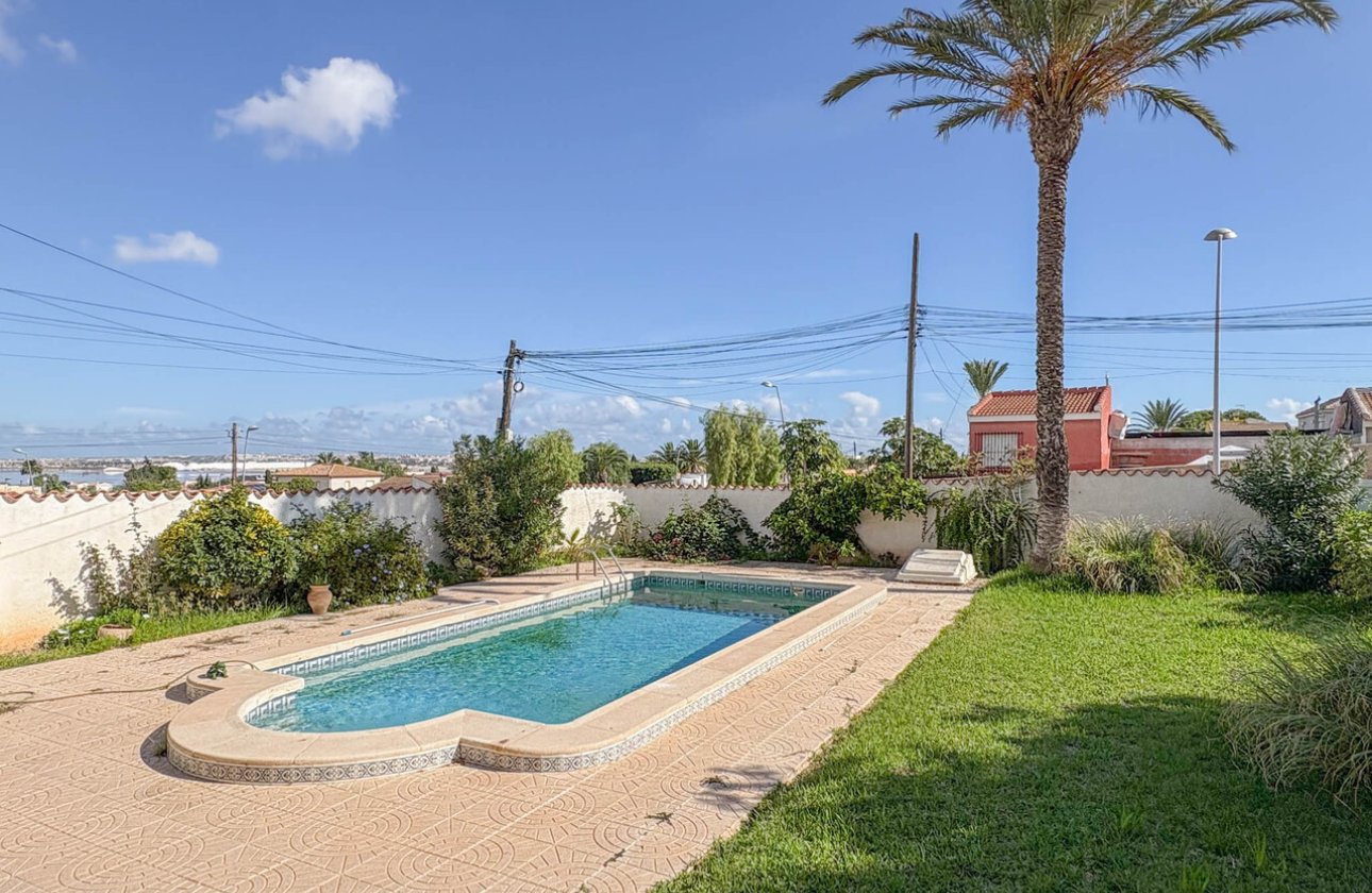 Revente - Villa -
Los Balcones - Costa Blanca