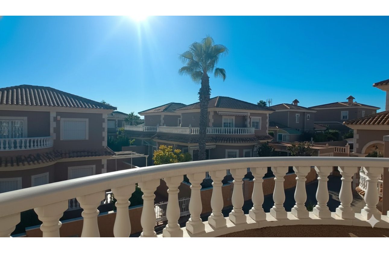 Revente - Villa -
Los Balcones - Costa Blanca