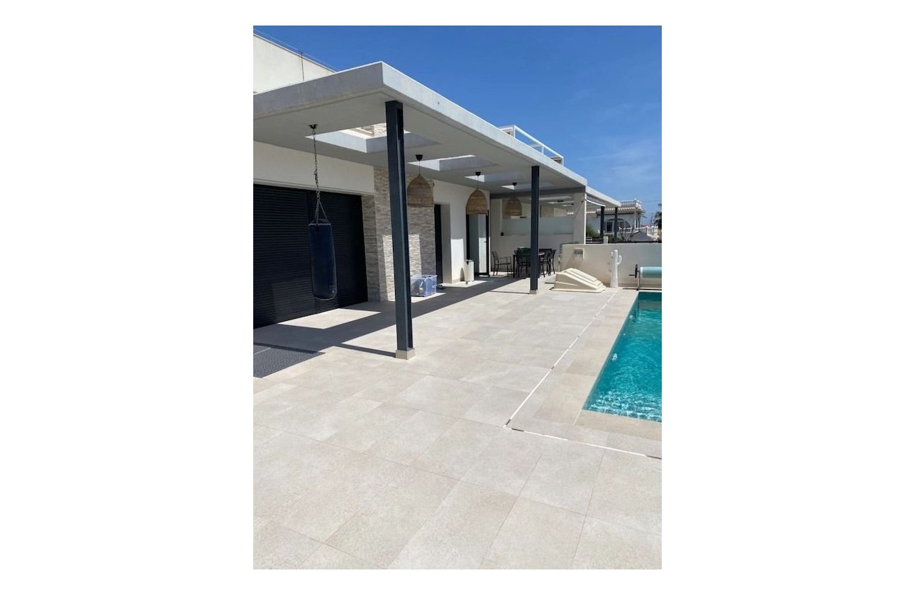 Revente - Villa -
Los Balcones - Costa Blanca