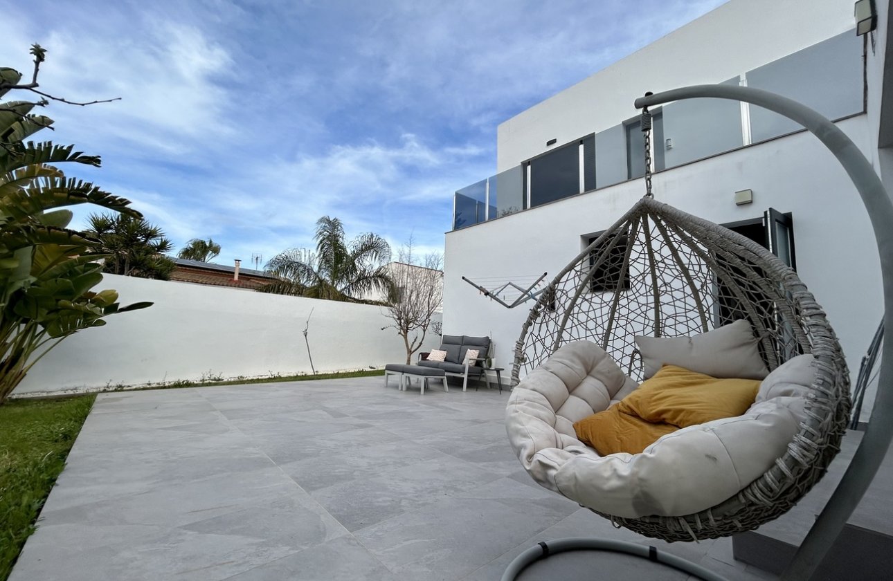 Revente - Villa -
Los Balcones - Costa Blanca