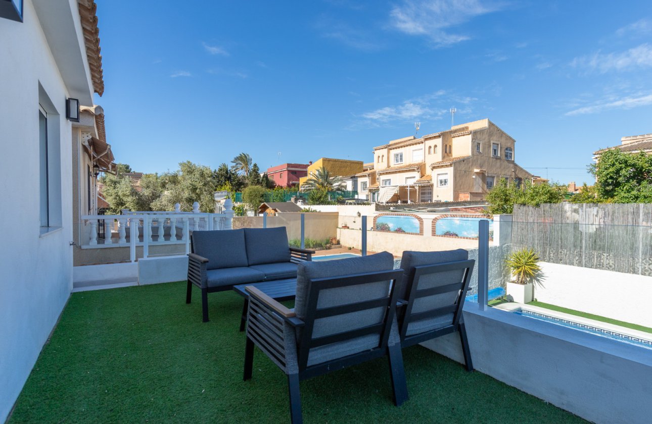 Revente - Villa -
Los Balcones - Costa Blanca