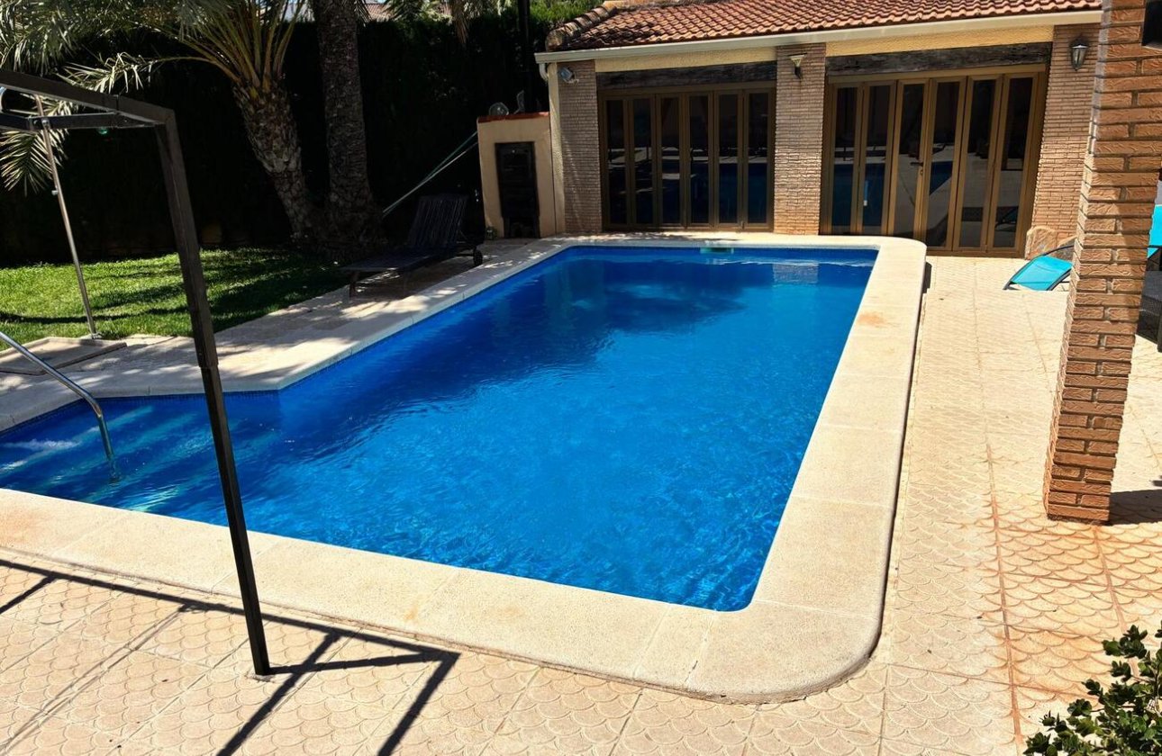 Revente - Villa -
Los Balcones - Costa Blanca