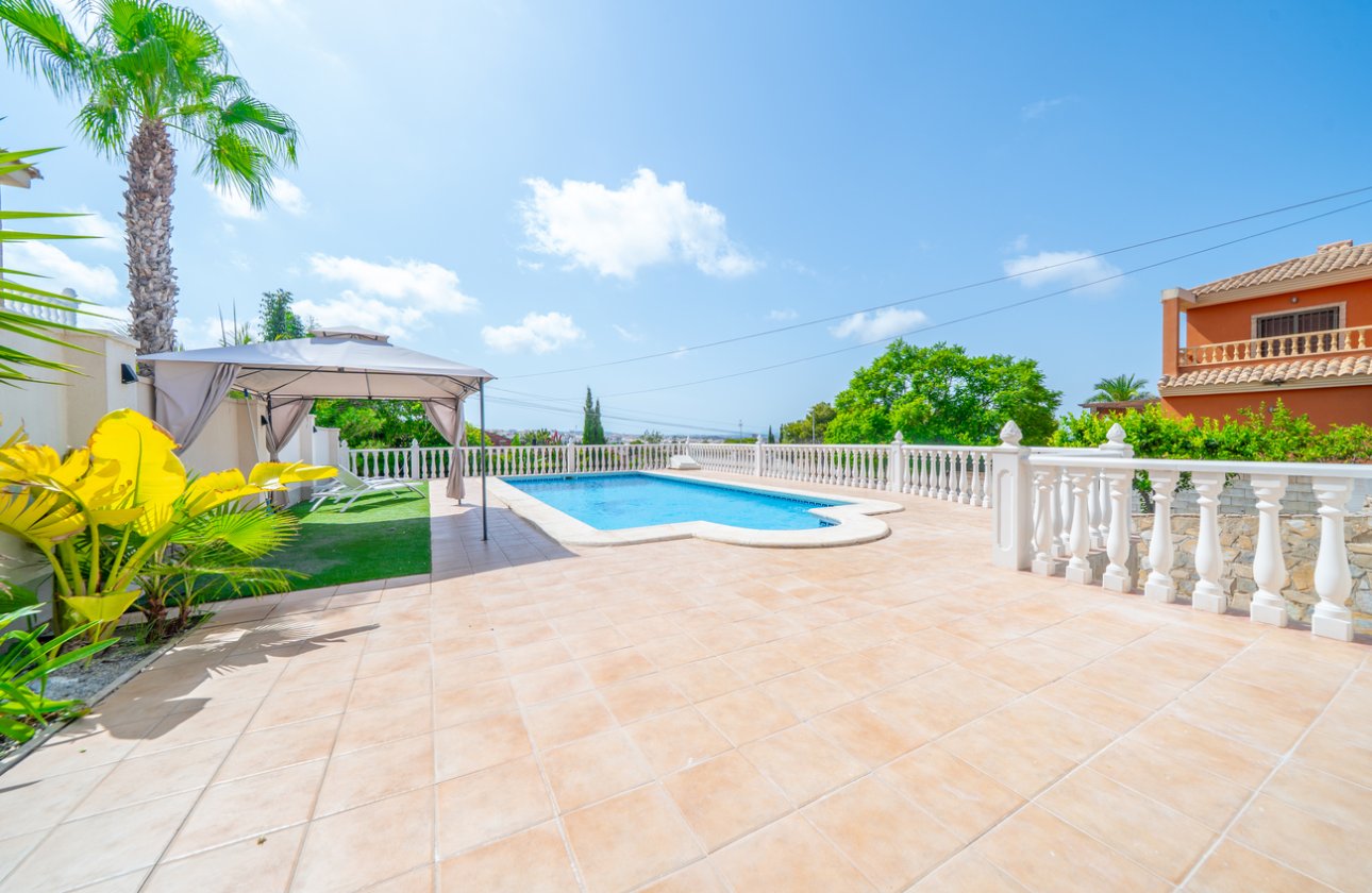 Revente - Villa -
Los Balcones - Costa Blanca
