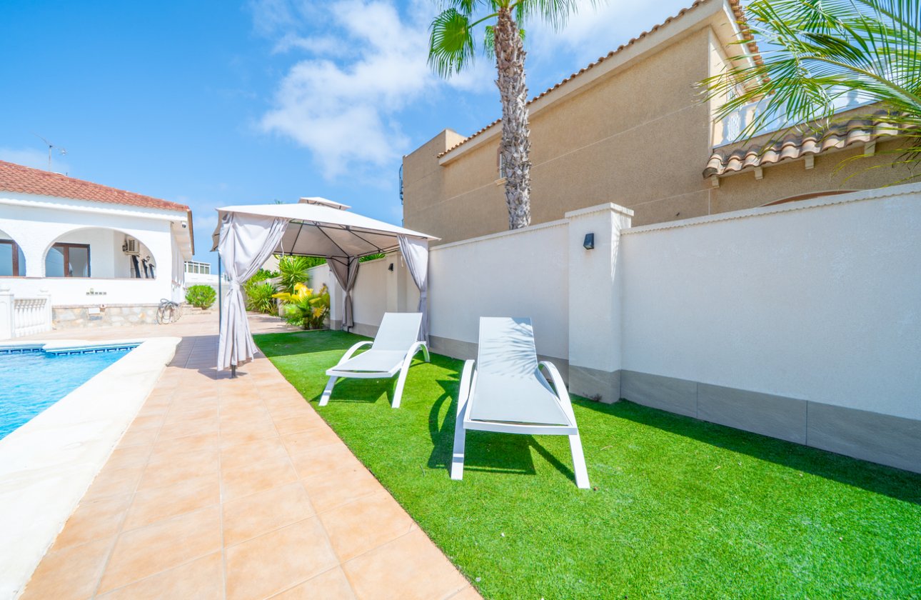 Revente - Villa -
Los Balcones - Costa Blanca