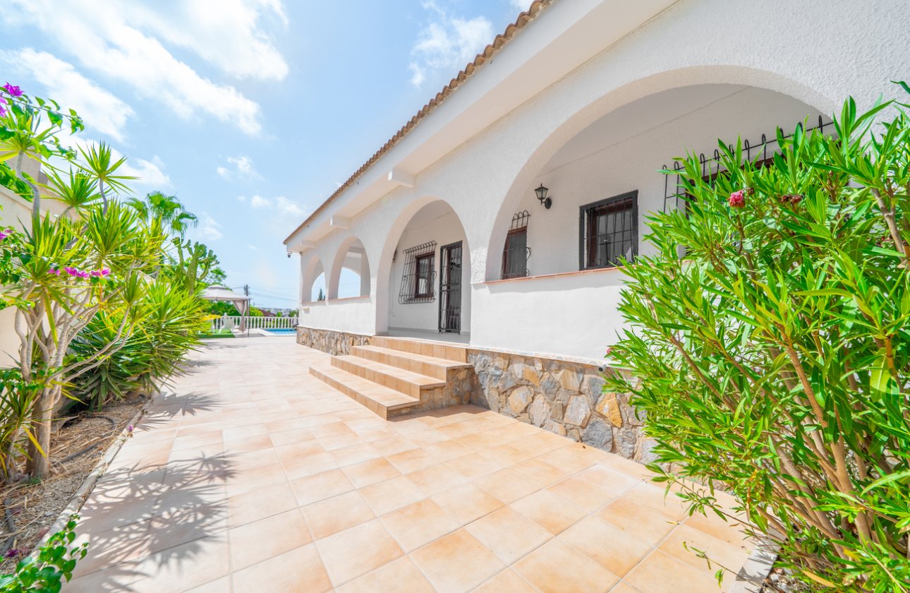 Revente - Villa -
Los Balcones - Costa Blanca