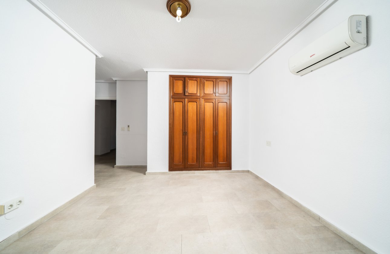 Revente - Villa -
Los Balcones - Costa Blanca