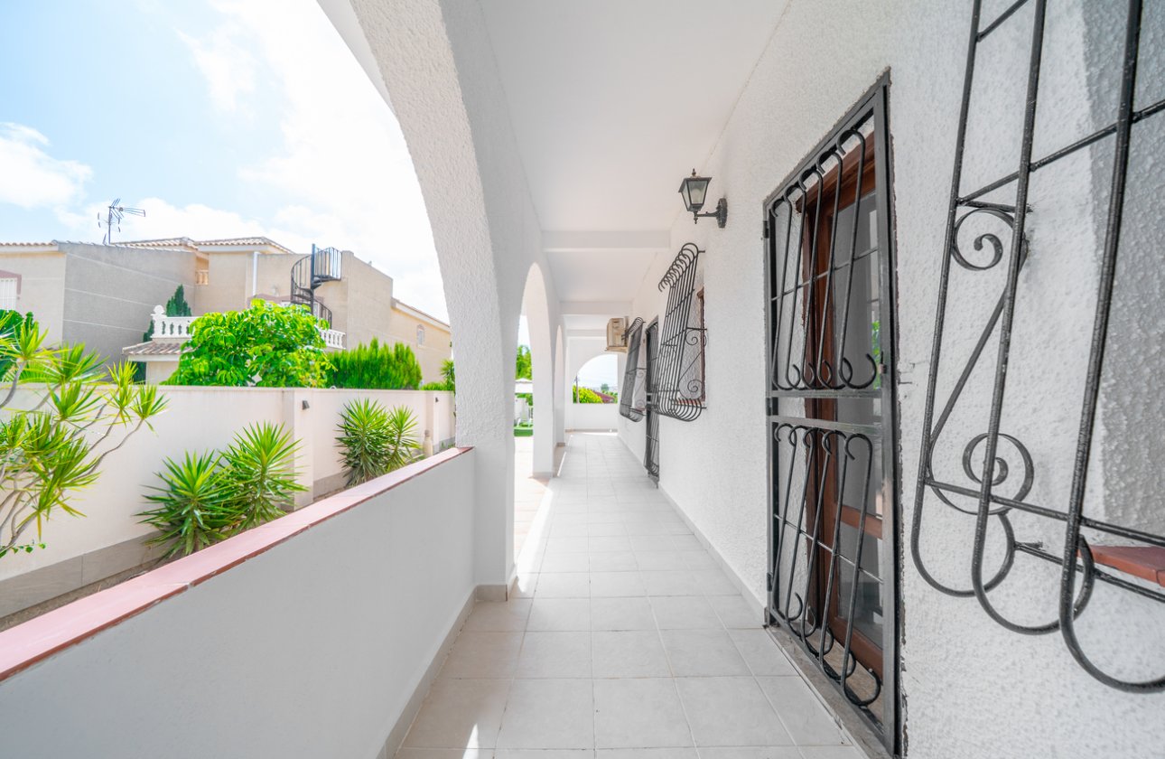 Revente - Villa -
Los Balcones - Costa Blanca