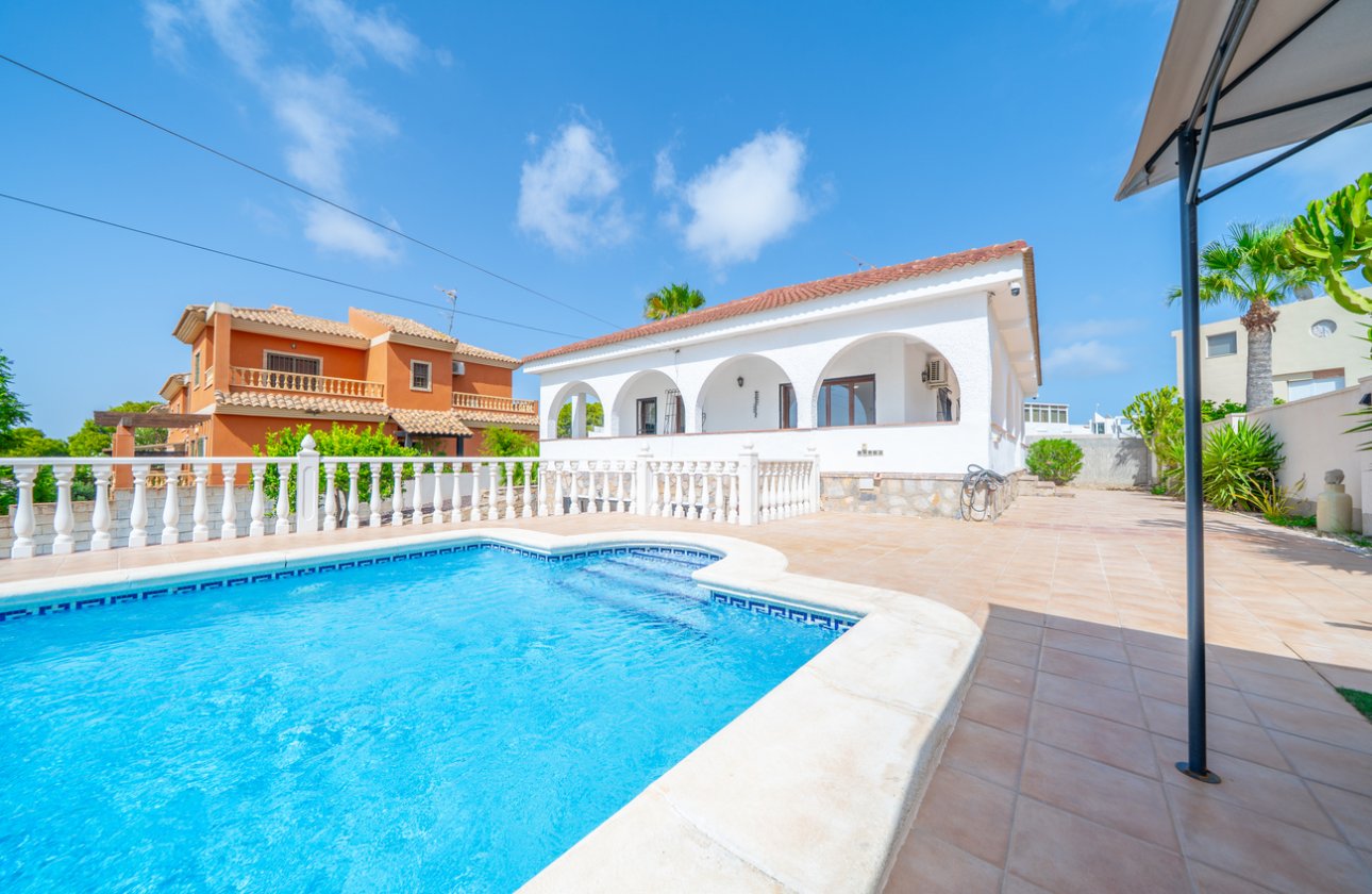 Revente - Villa -
Los Balcones - Costa Blanca