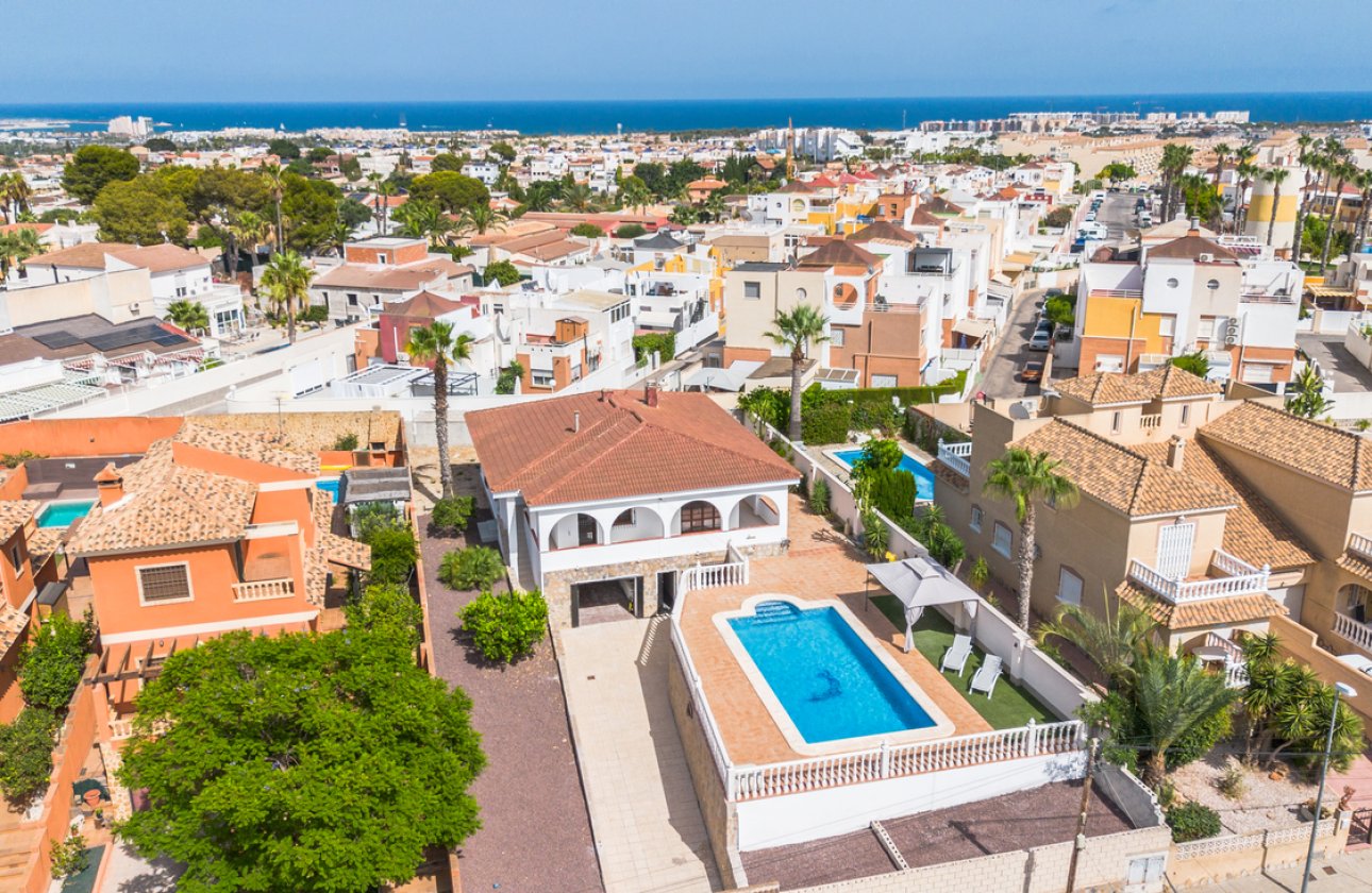 Revente - Villa -
Los Balcones - Costa Blanca