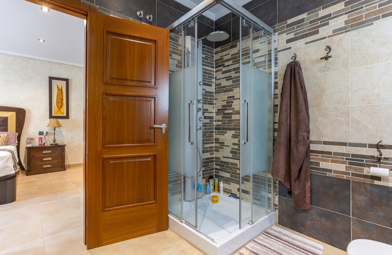 Revente - Villa -
Los Montesinos - Costa Blanca