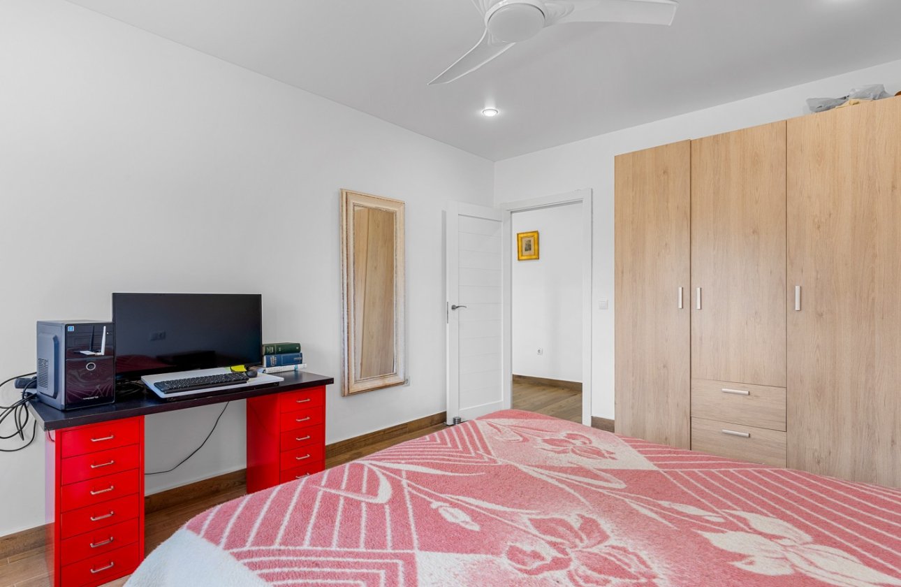 Revente - Villa -
Los Montesinos - Costa Blanca