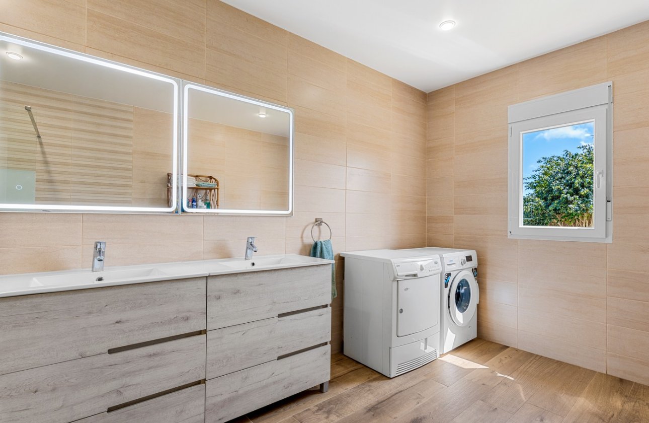 Revente - Villa -
Los Montesinos - Costa Blanca