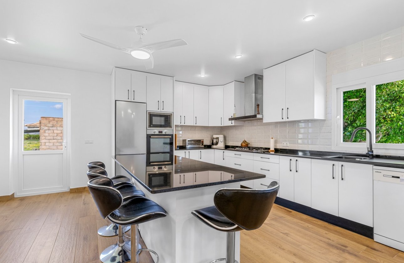 Revente - Villa -
Los Montesinos - Costa Blanca