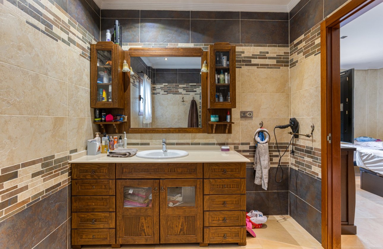 Revente - Villa -
Los Montesinos - Costa Blanca