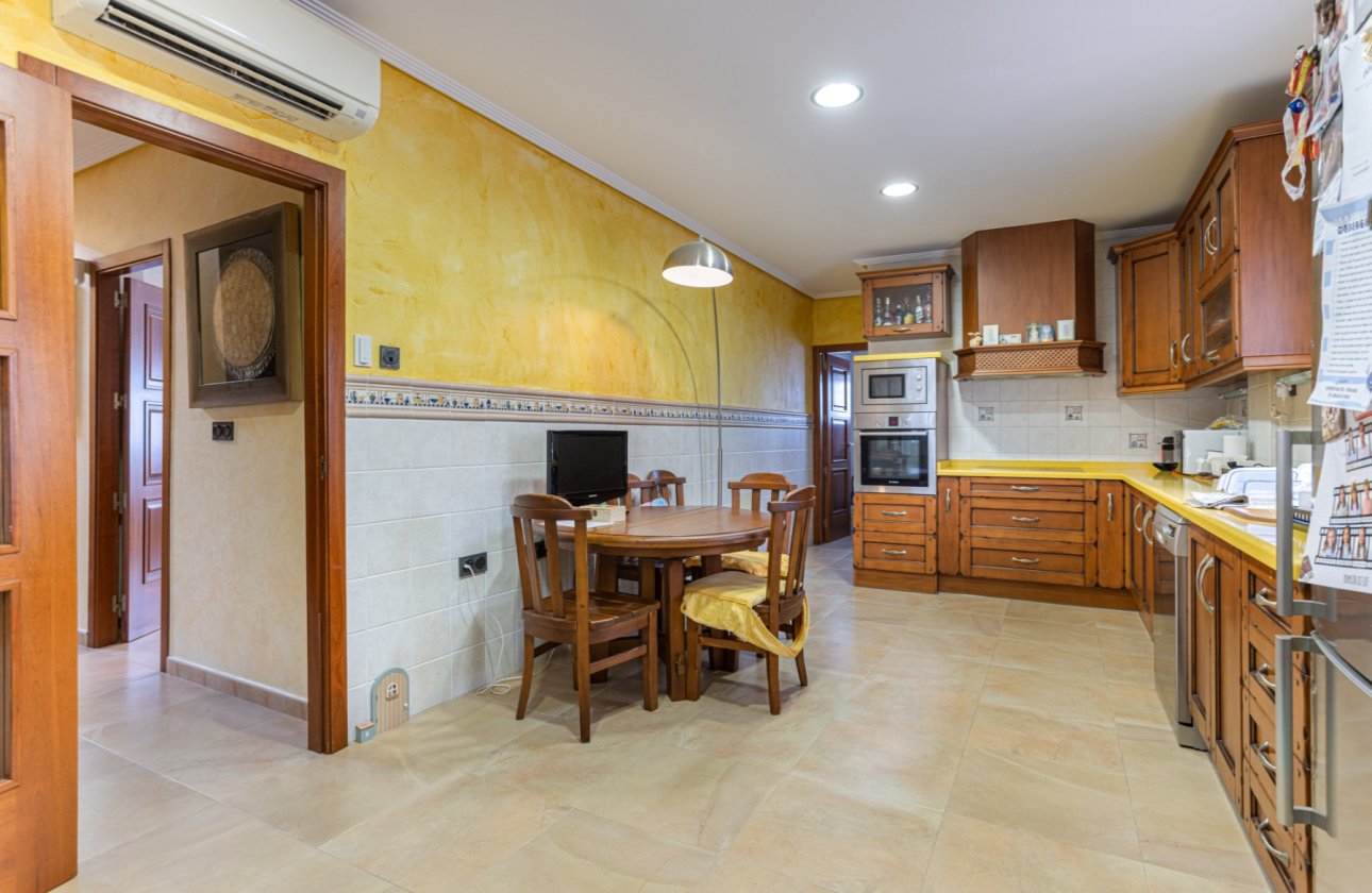 Revente - Villa -
Los Montesinos - Costa Blanca