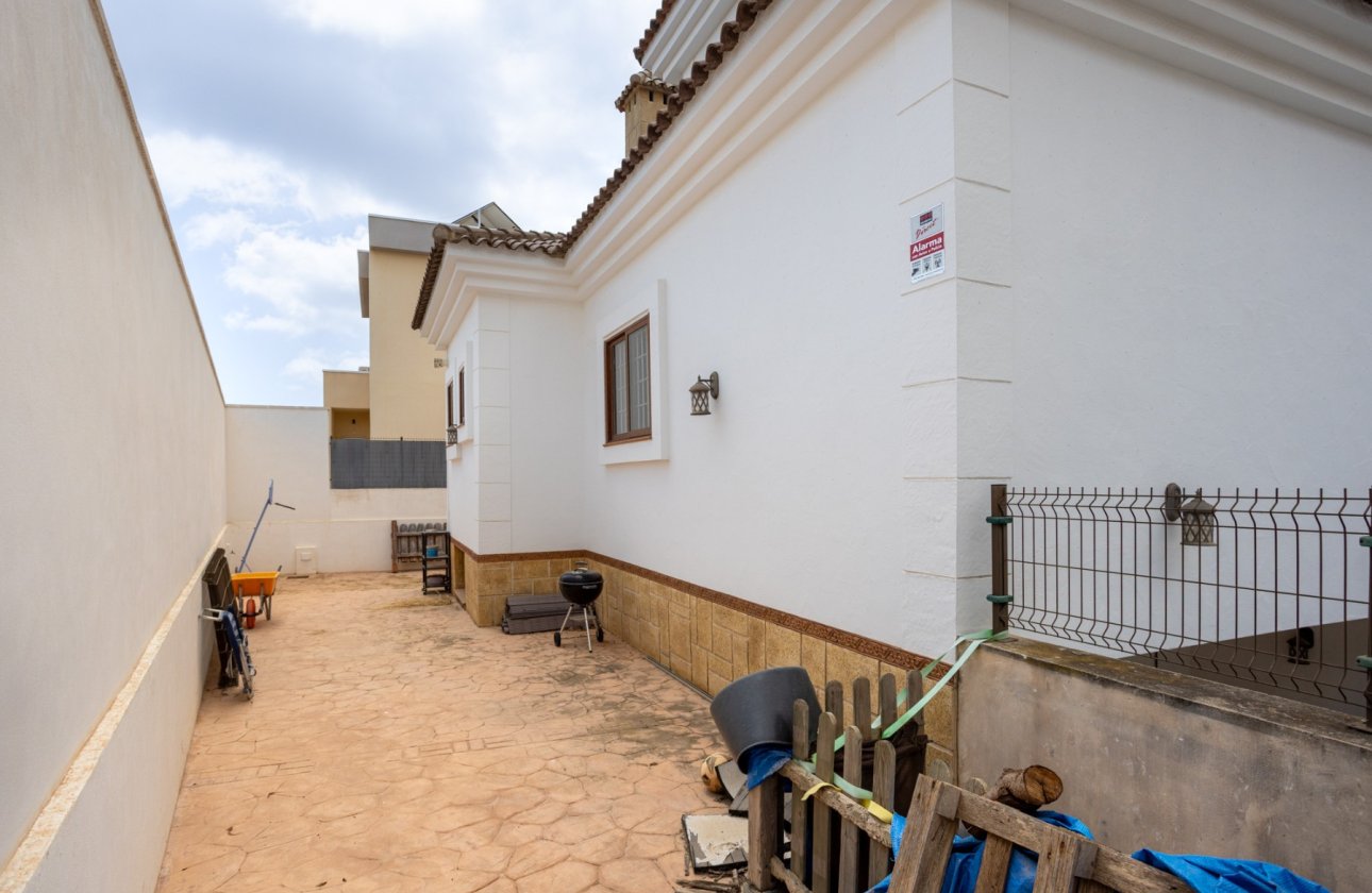 Revente - Villa -
Los Montesinos - Costa Blanca