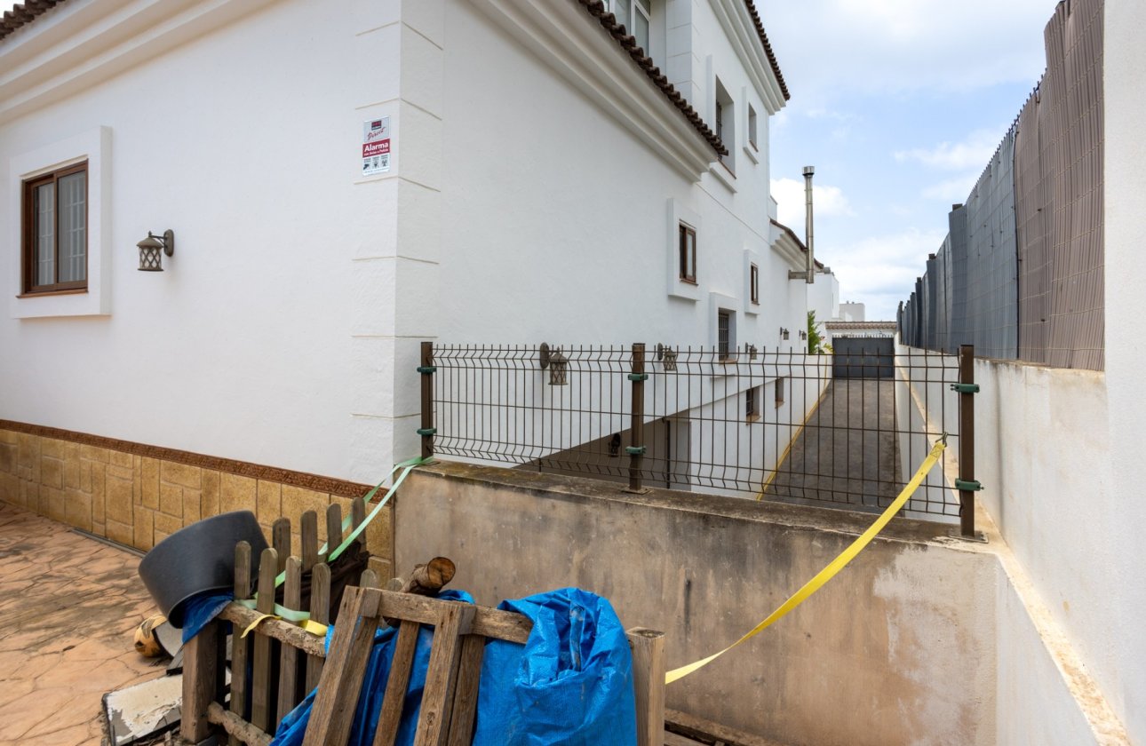 Revente - Villa -
Los Montesinos - Costa Blanca