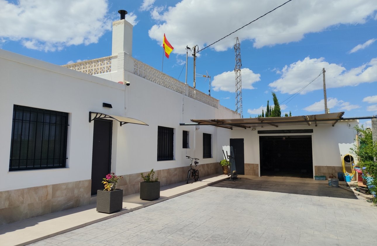 Revente - Villa -
Los Montesinos - Costa Blanca