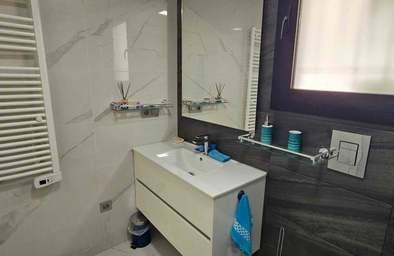 Revente - Villa -
Los Montesinos - Costa Blanca