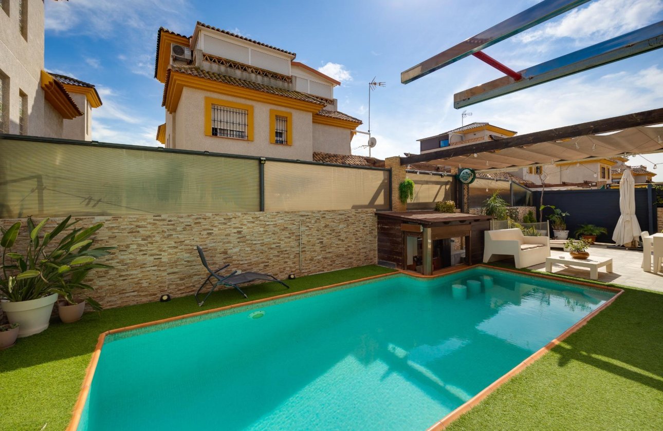 Revente - Villa -
Los Montesinos - La Herrada