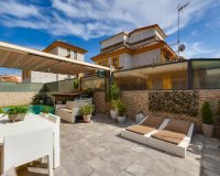 Revente - Villa -
Los Montesinos - La Herrada