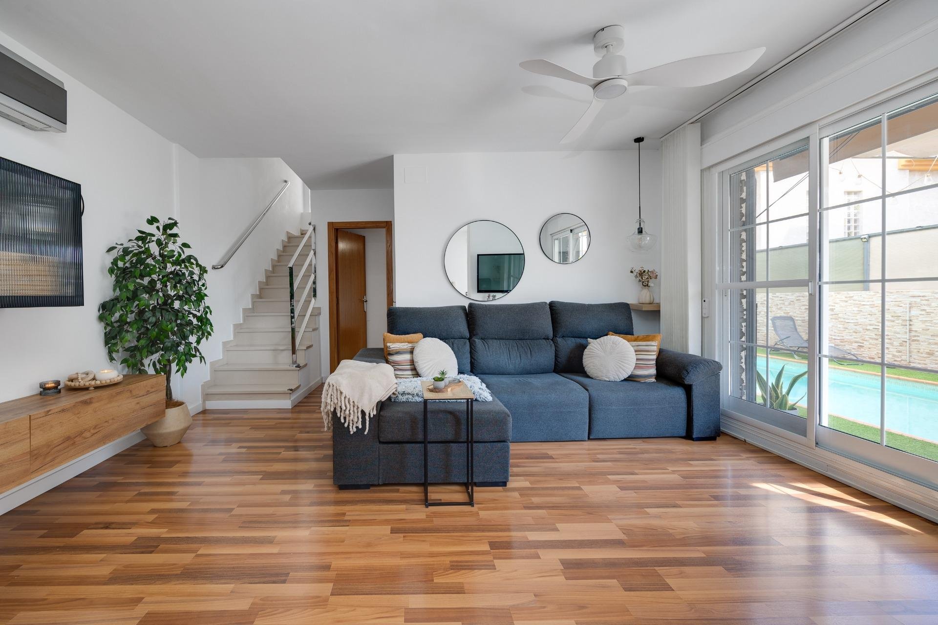 Revente - Villa -
Los Montesinos - La Herrada