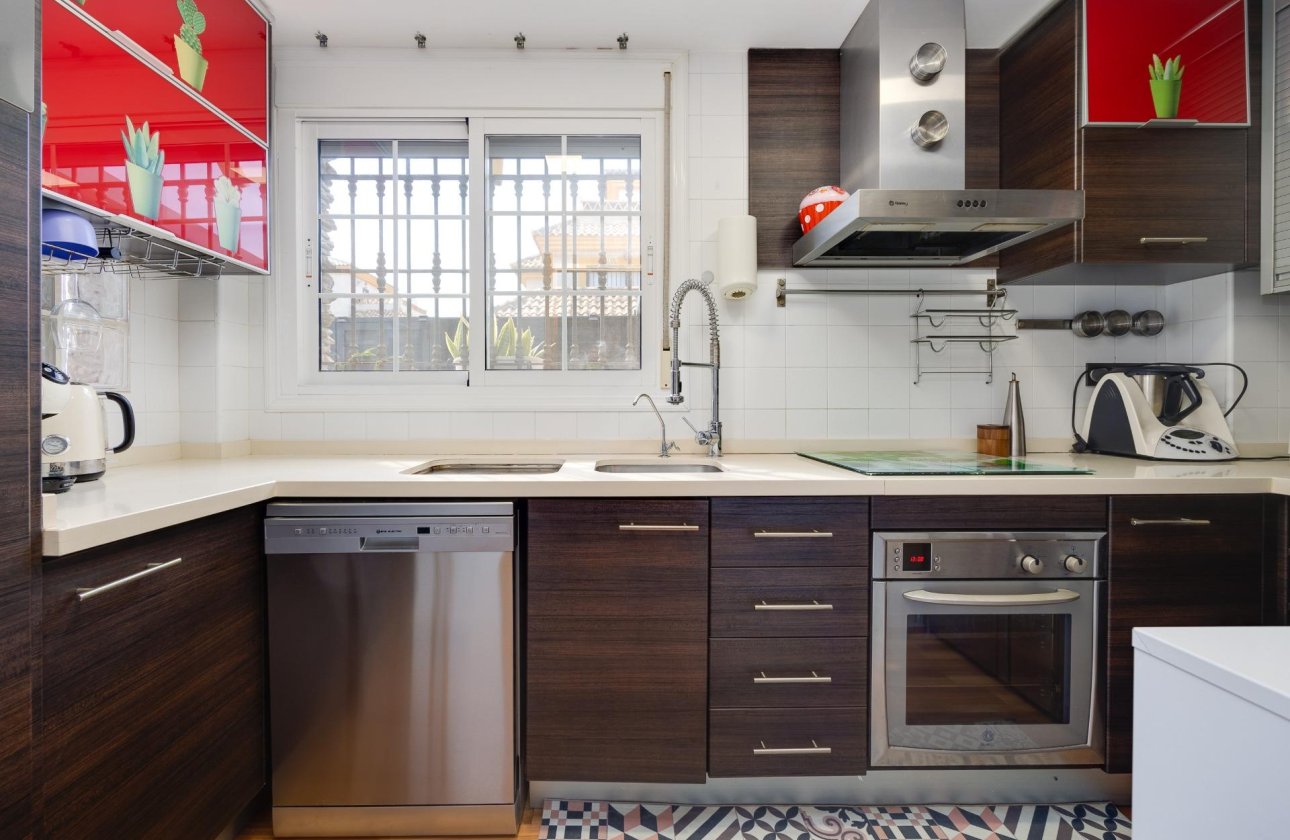 Revente - Villa -
Los Montesinos - La Herrada