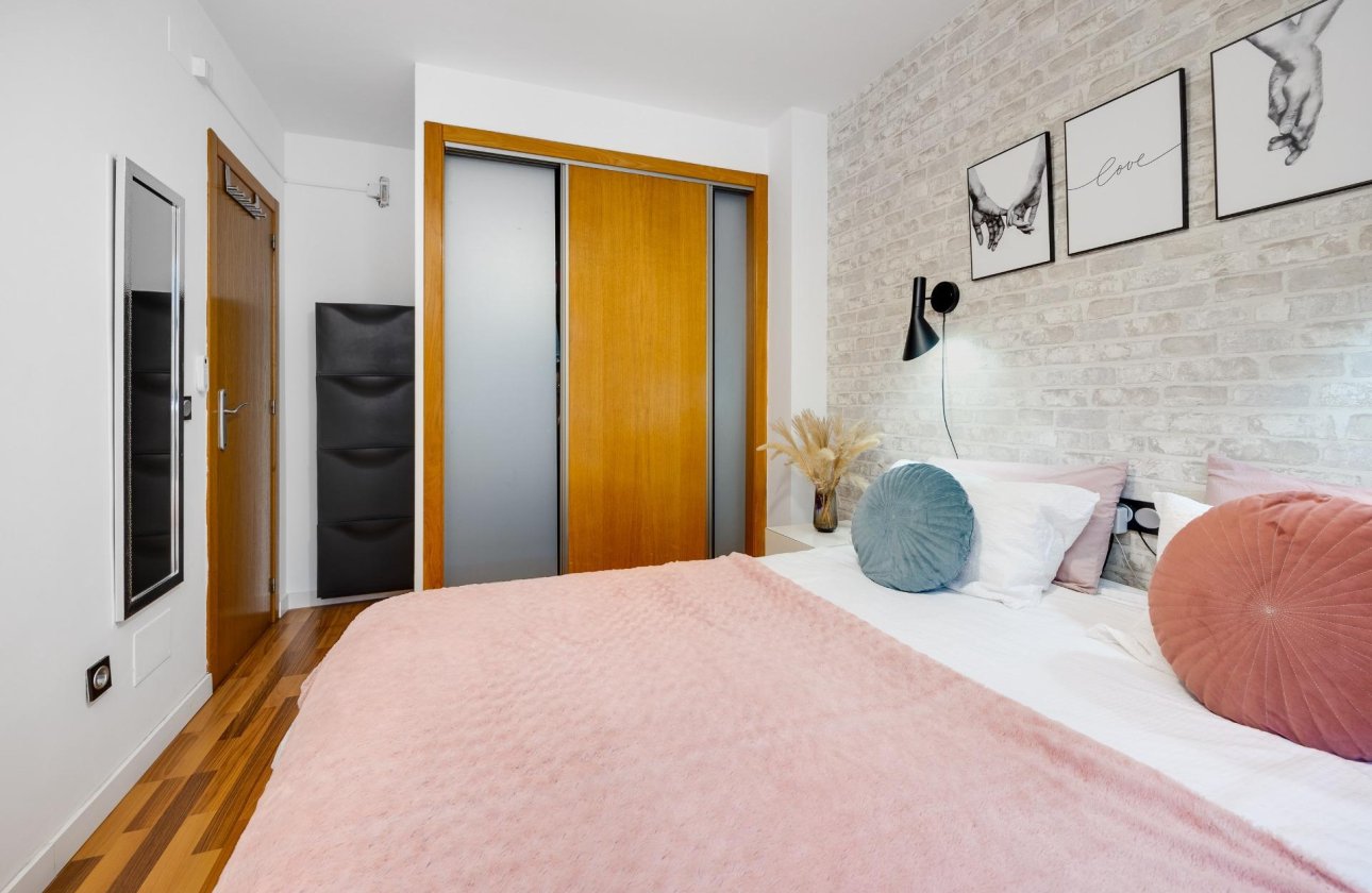 Revente - Villa -
Los Montesinos - La Herrada