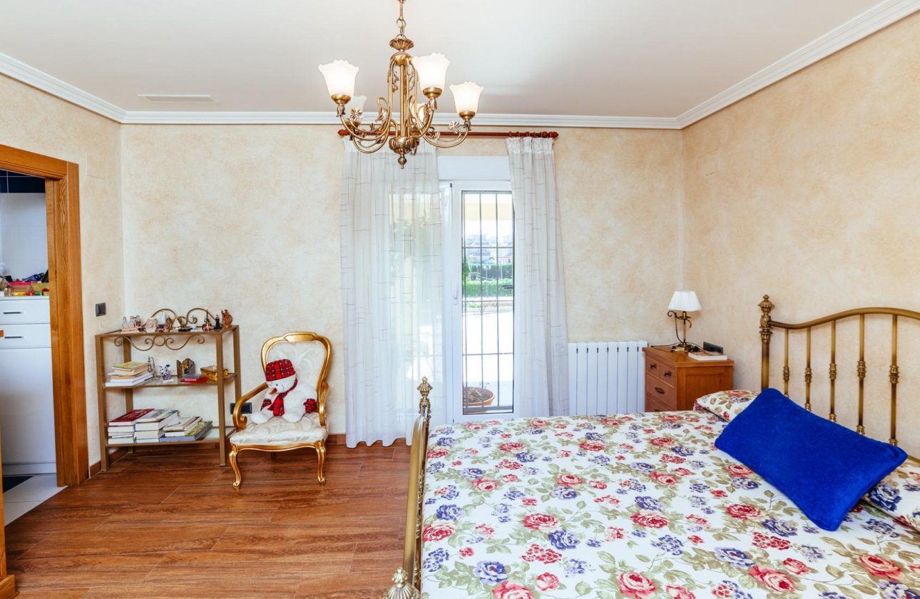 Revente - Villa -
Los Montesinos - Montesinos  Los