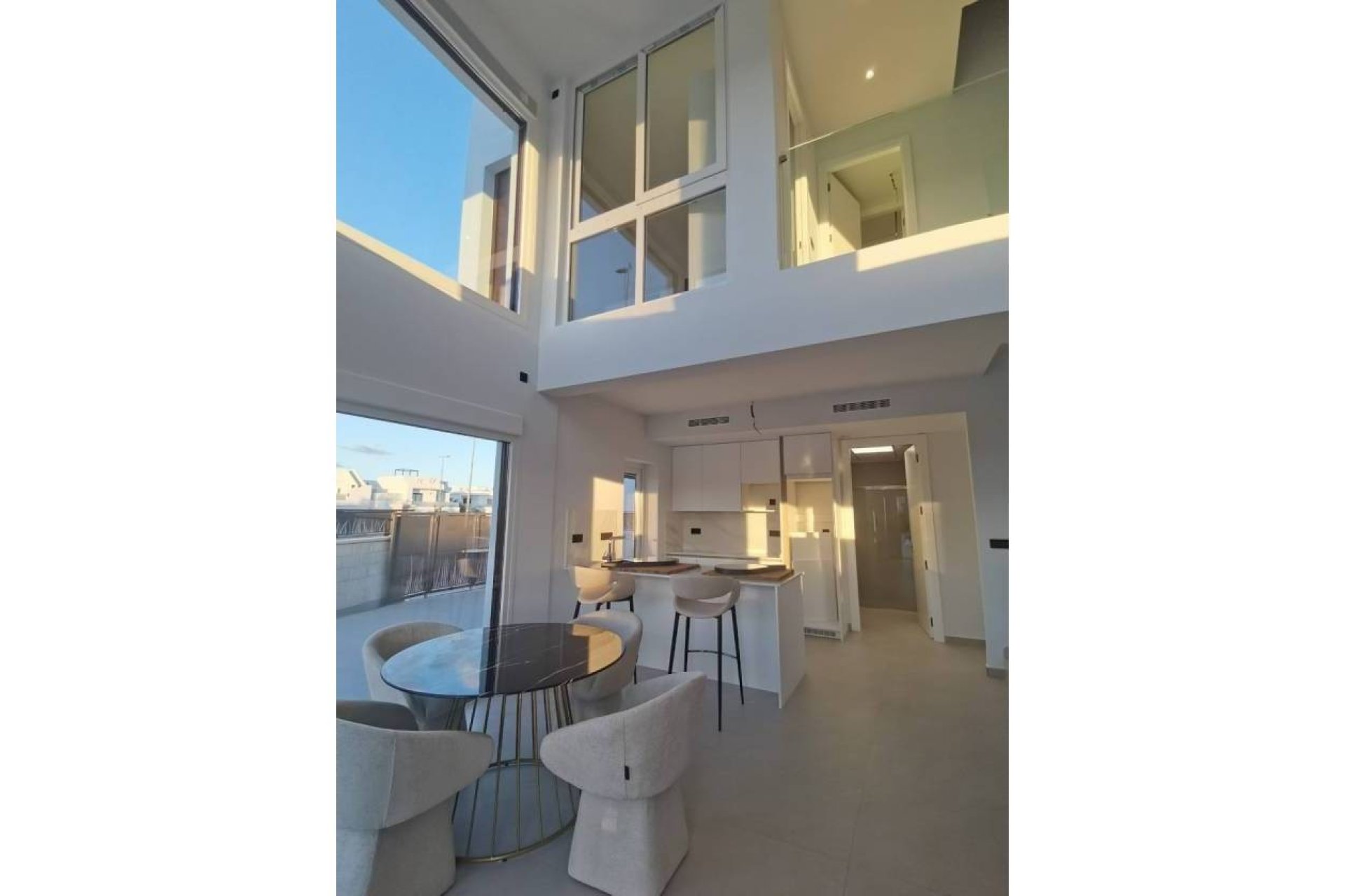 Revente - Villa -
Los Montesinos