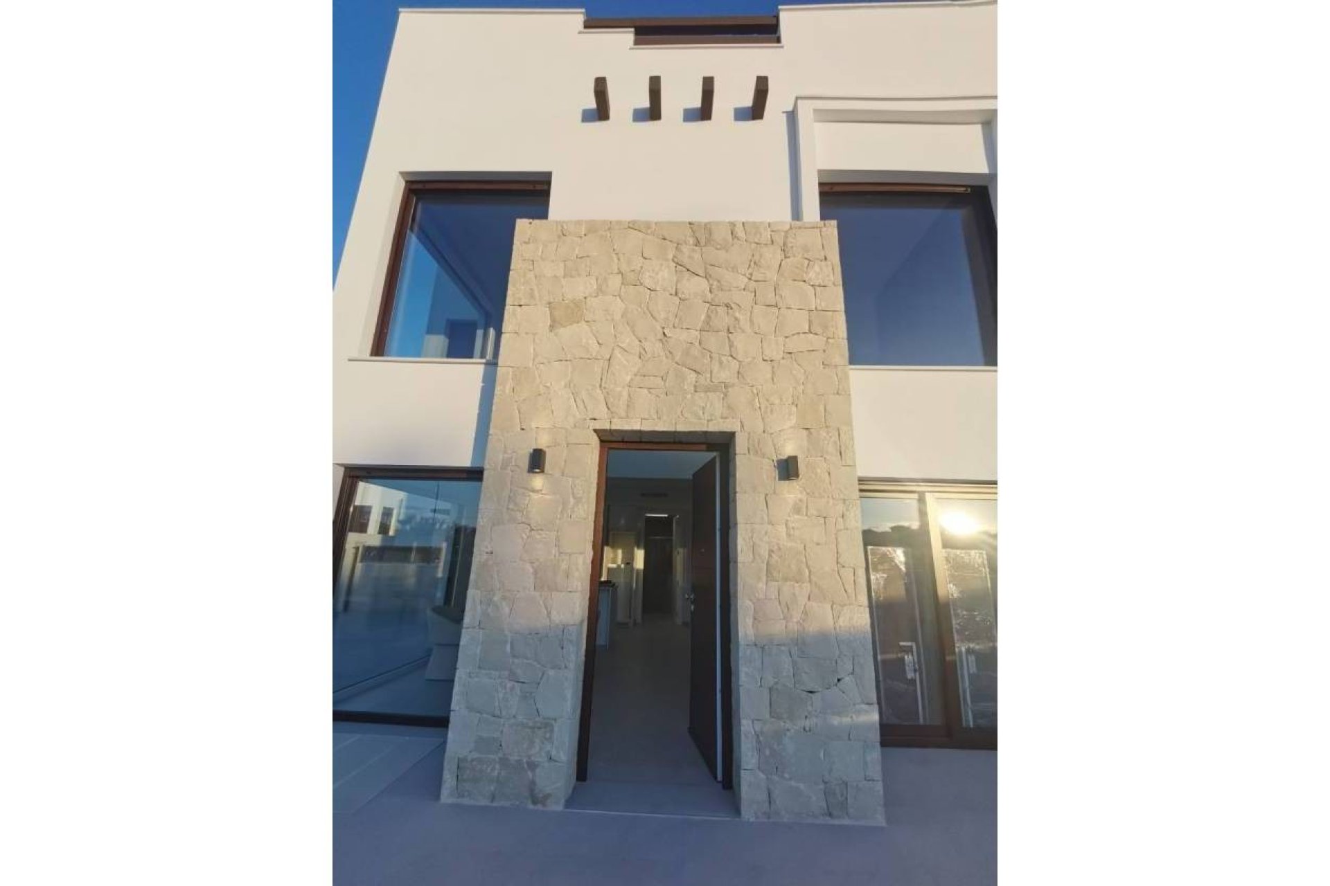 Revente - Villa -
Los Montesinos