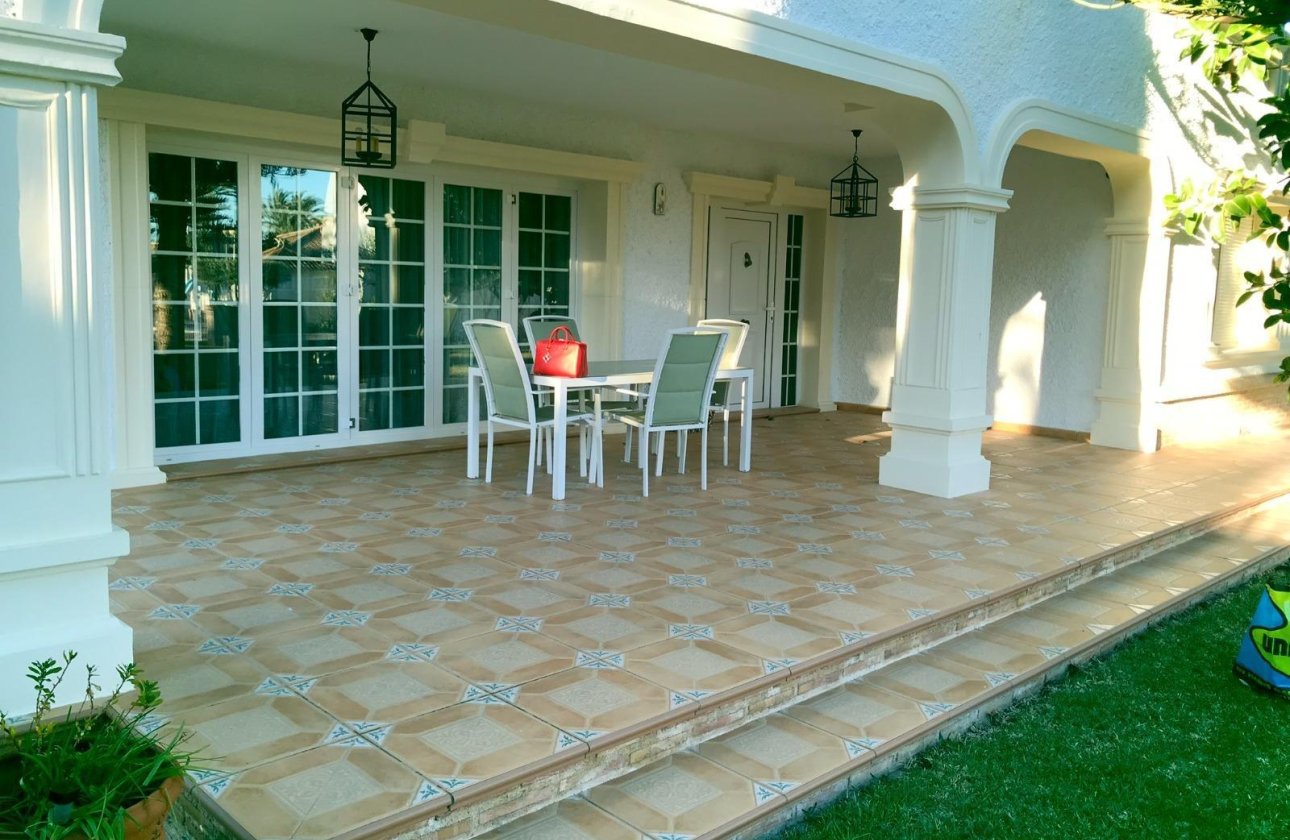 Revente - Villa -
Orihuela Costa - Cabo Roig